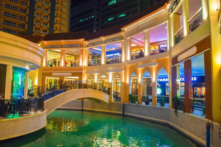 venice grand mall mckinley hill bgc